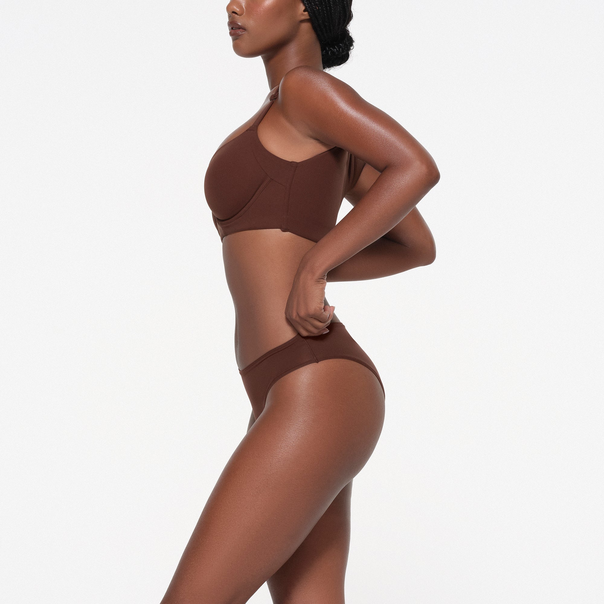 BACK SMOOTHING FULL COVERAGE BRA - Image 2