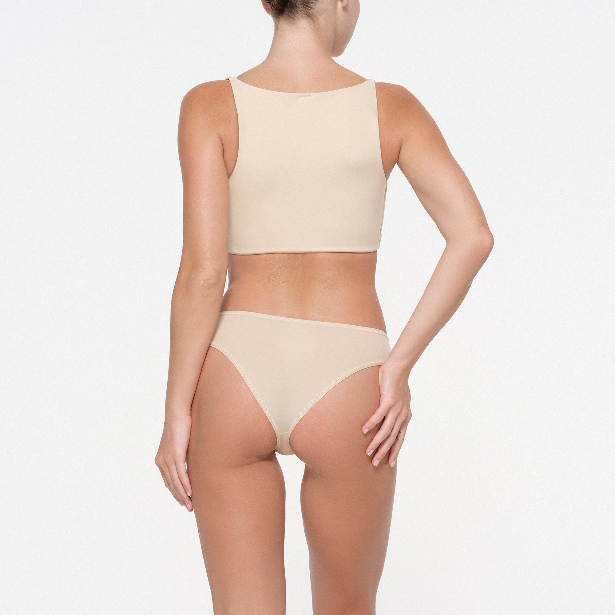 BACK SMOOTHING FULL COVERAGE BRA - Image 3