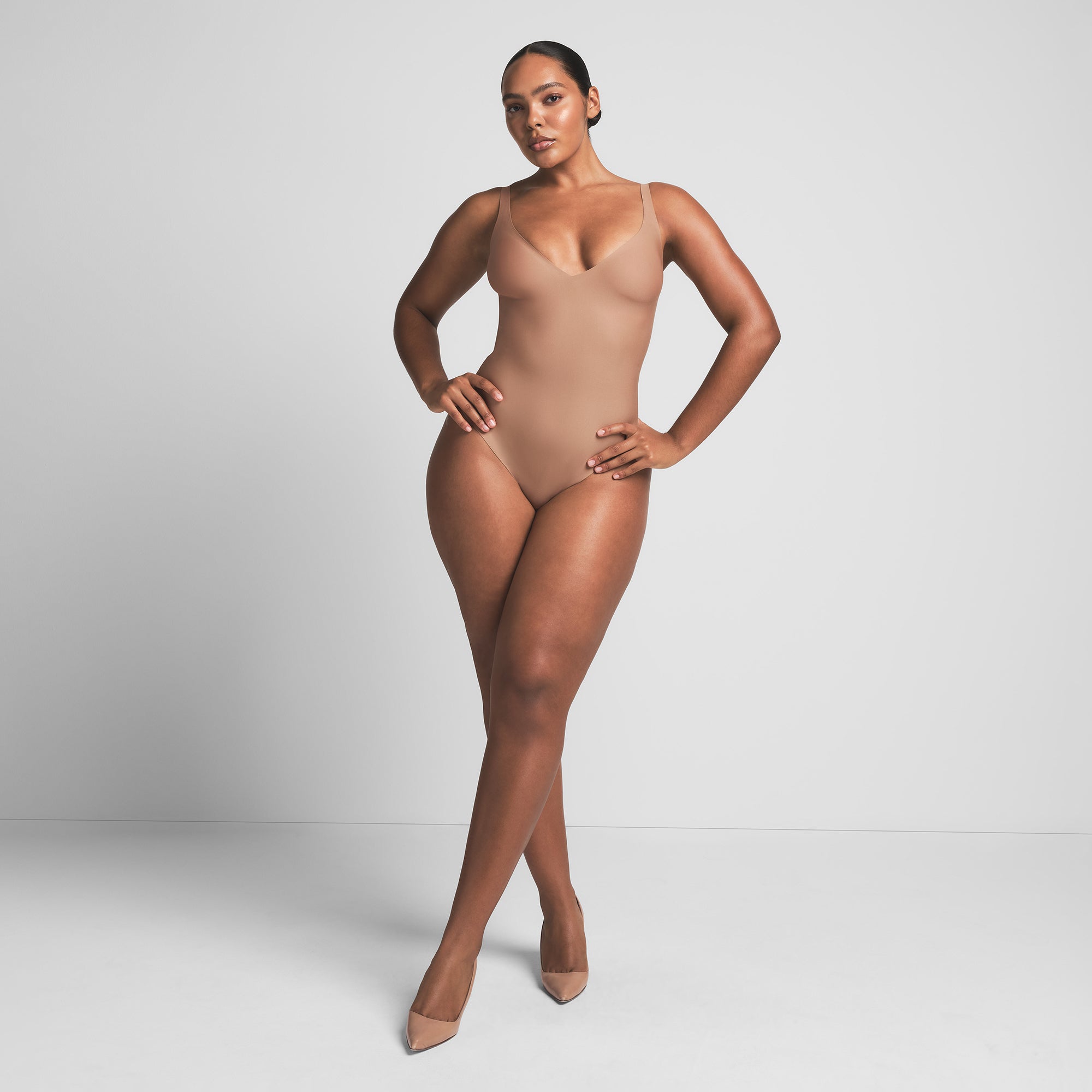 UNLINED PLUNGE THONG BODYSUIT - Image 2