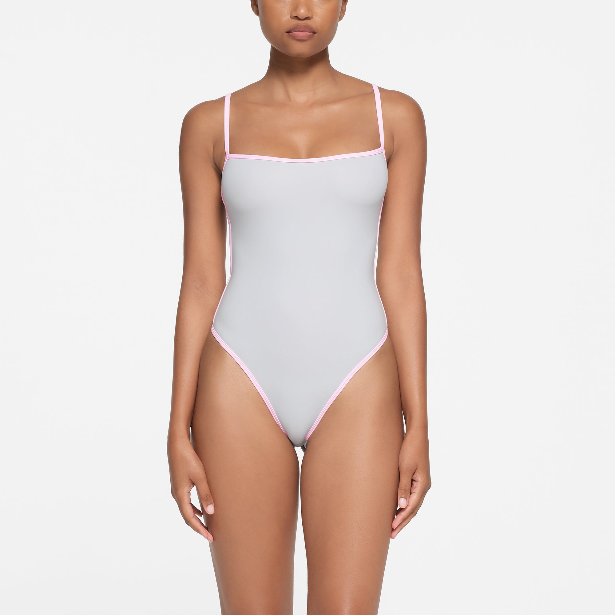 CONTRAST TRIM SCOOP NECK BODYSUIT