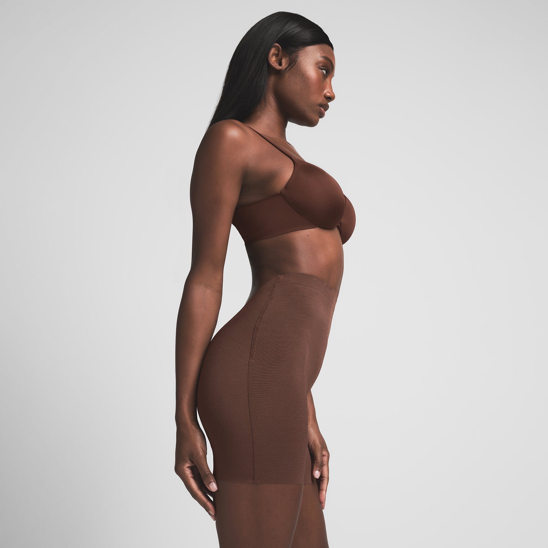 LOW BACK SHORT - Image 3