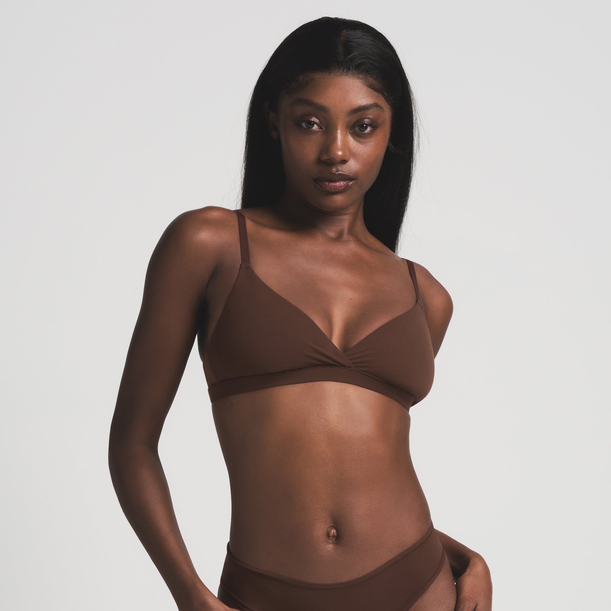 CROSSOVER BRALETTE - Image 2