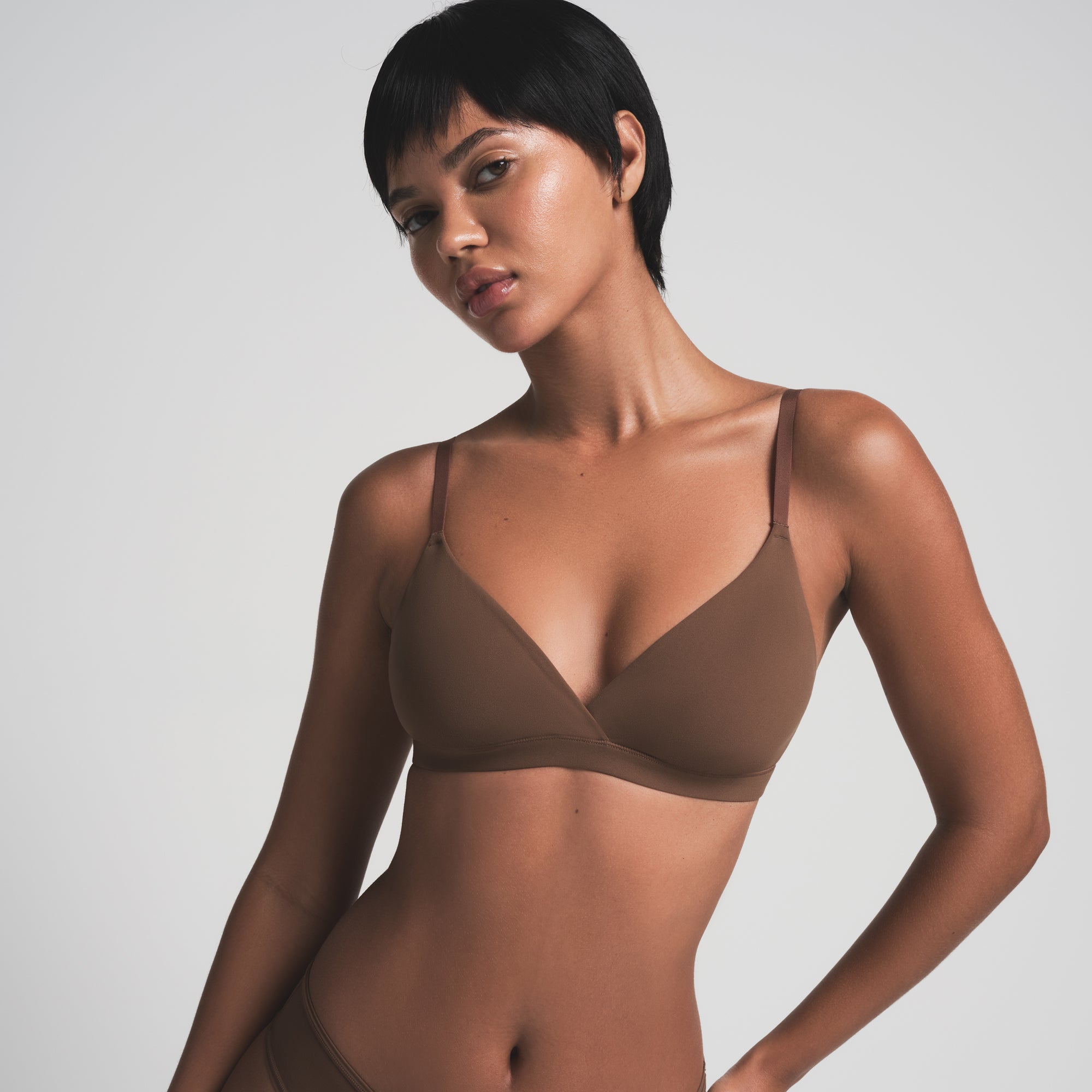 CROSSOVER BRALETTE - Image 2