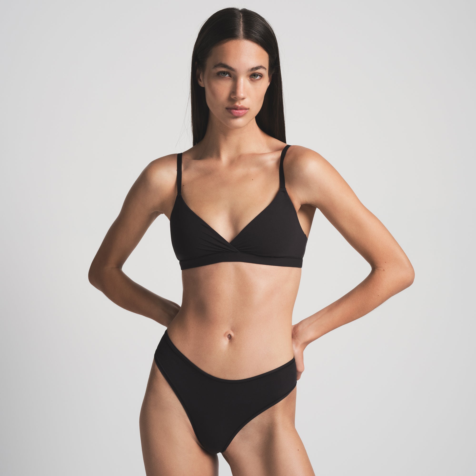 CROSSOVER BRALETTE - Image 2