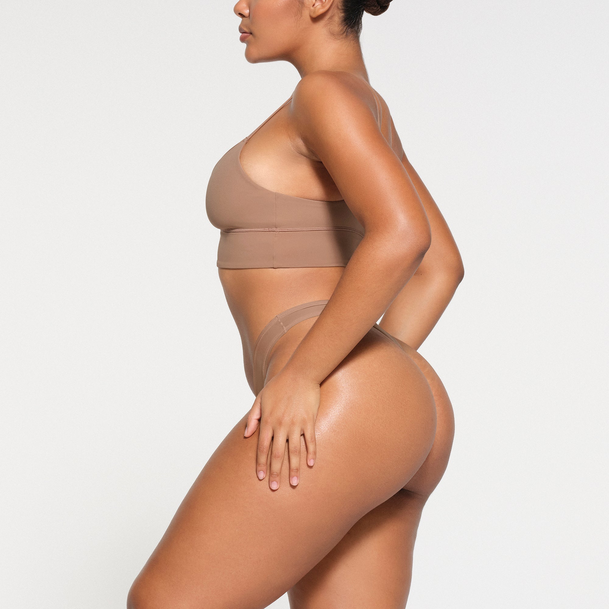 TRIANGLE LONGLINE BRALETTE - Image 2
