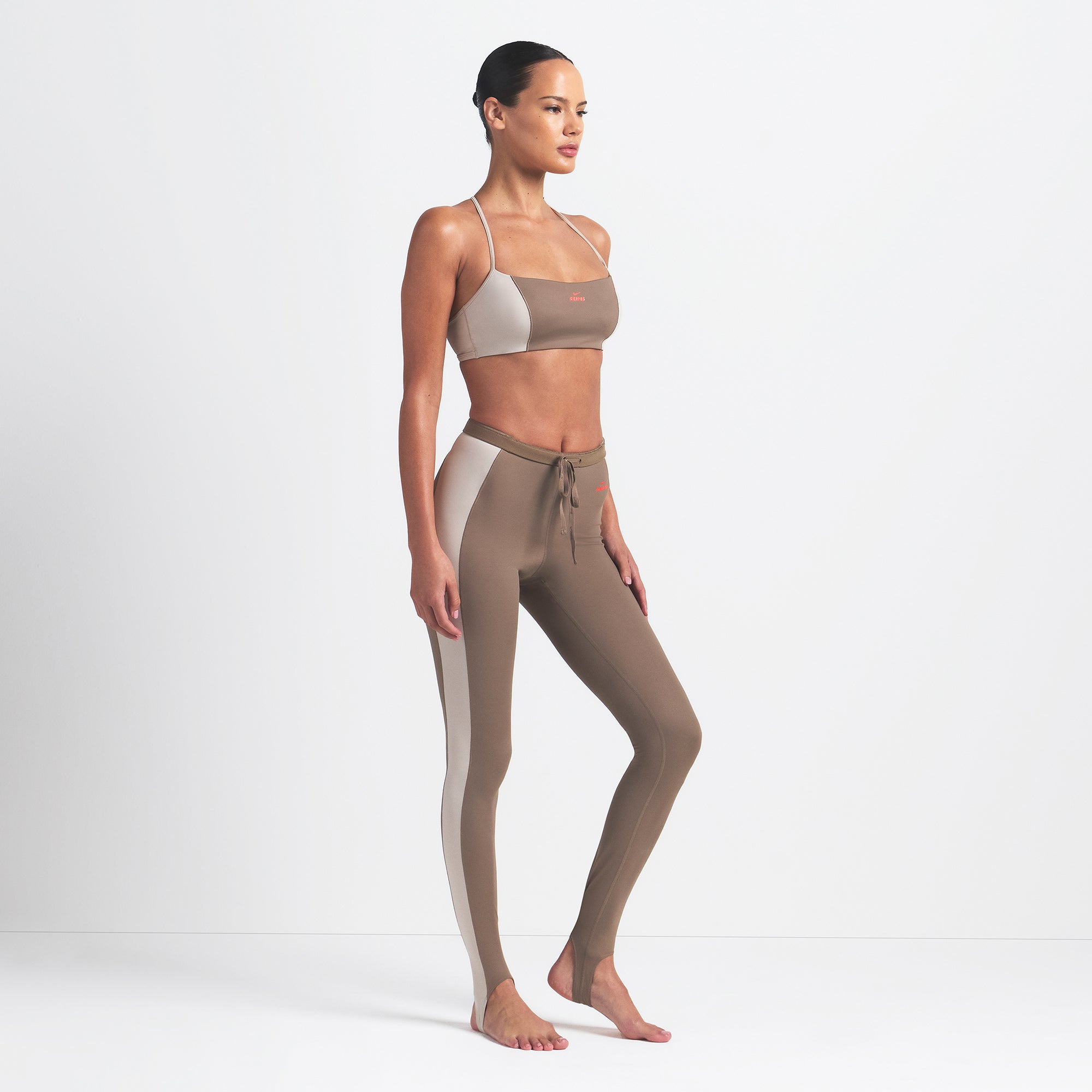 DRAWCORD STIRRUP 26" LEGGING - Image 4
