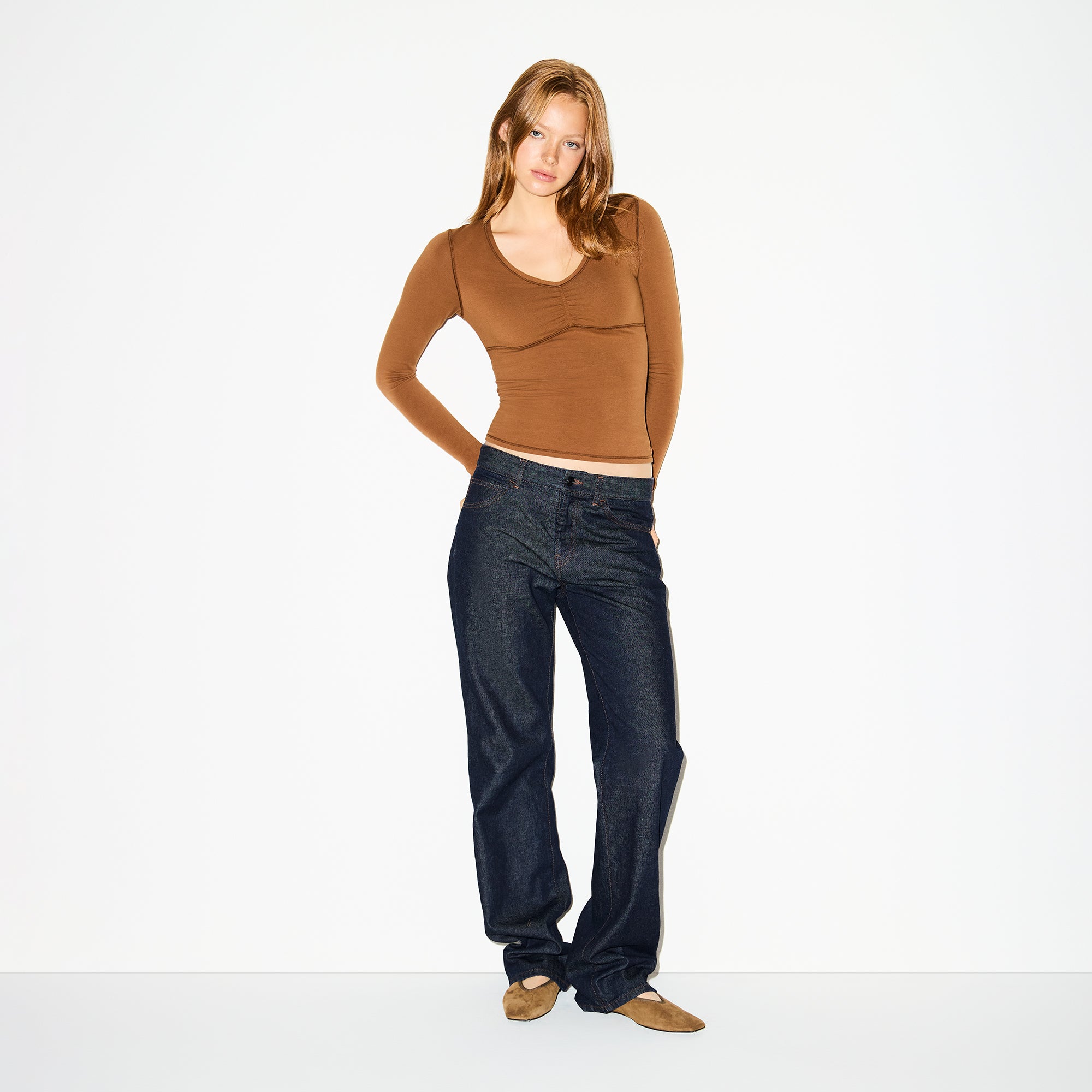 SHIRRED BUST LONG SLEEVE - Image 4