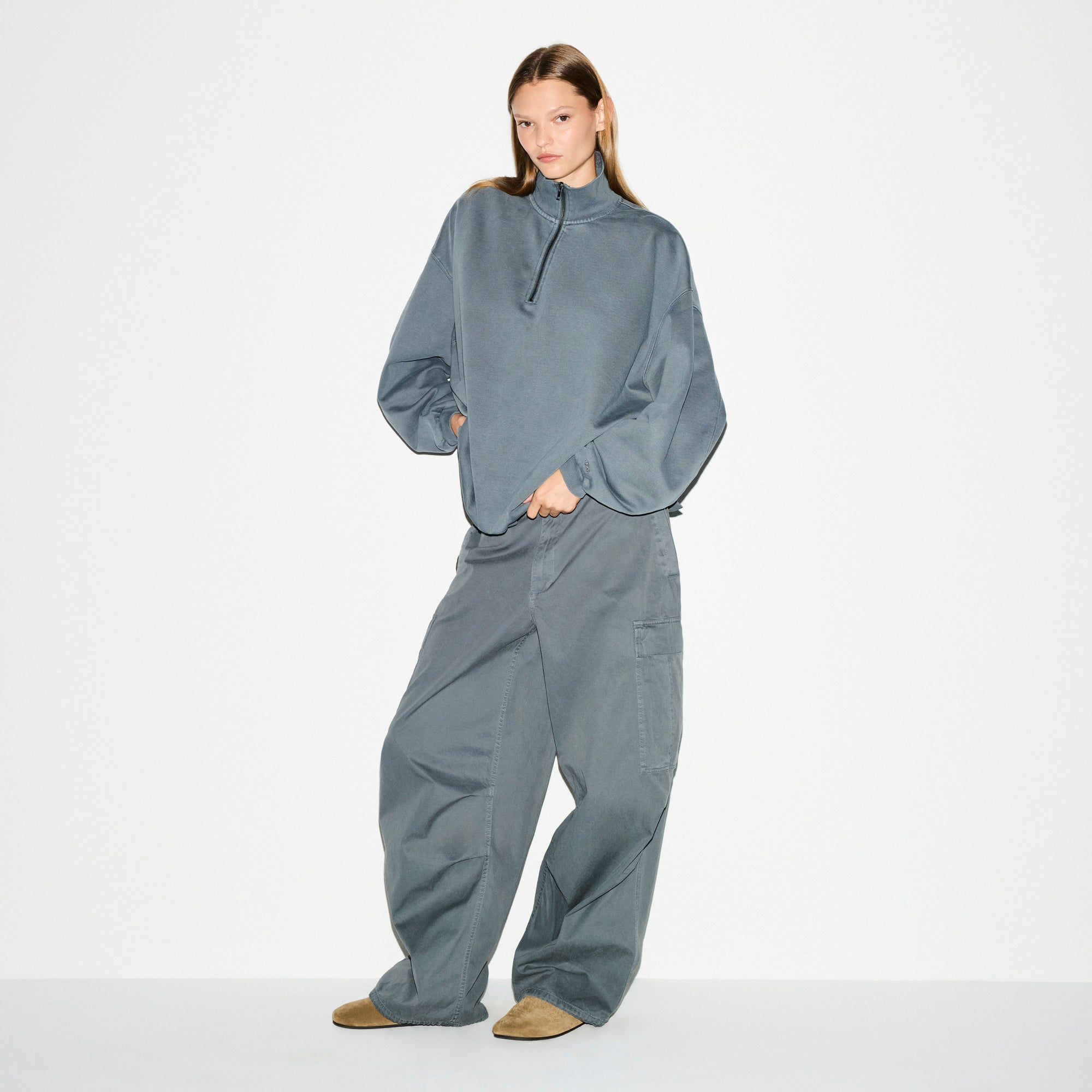 OVERSIZED HALF ZIP