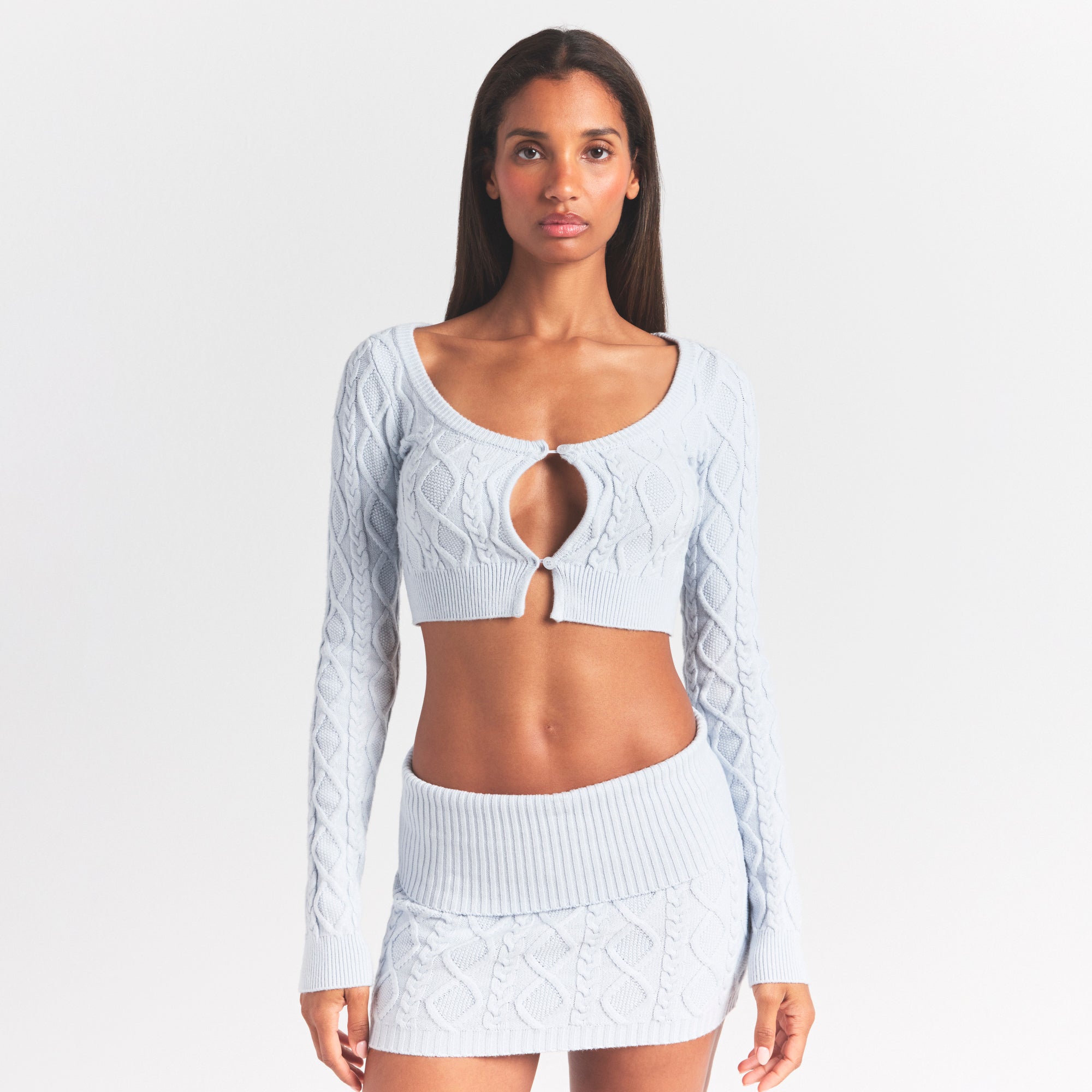 CABLE KNIT CROPPED CARDIGAN - Image 2