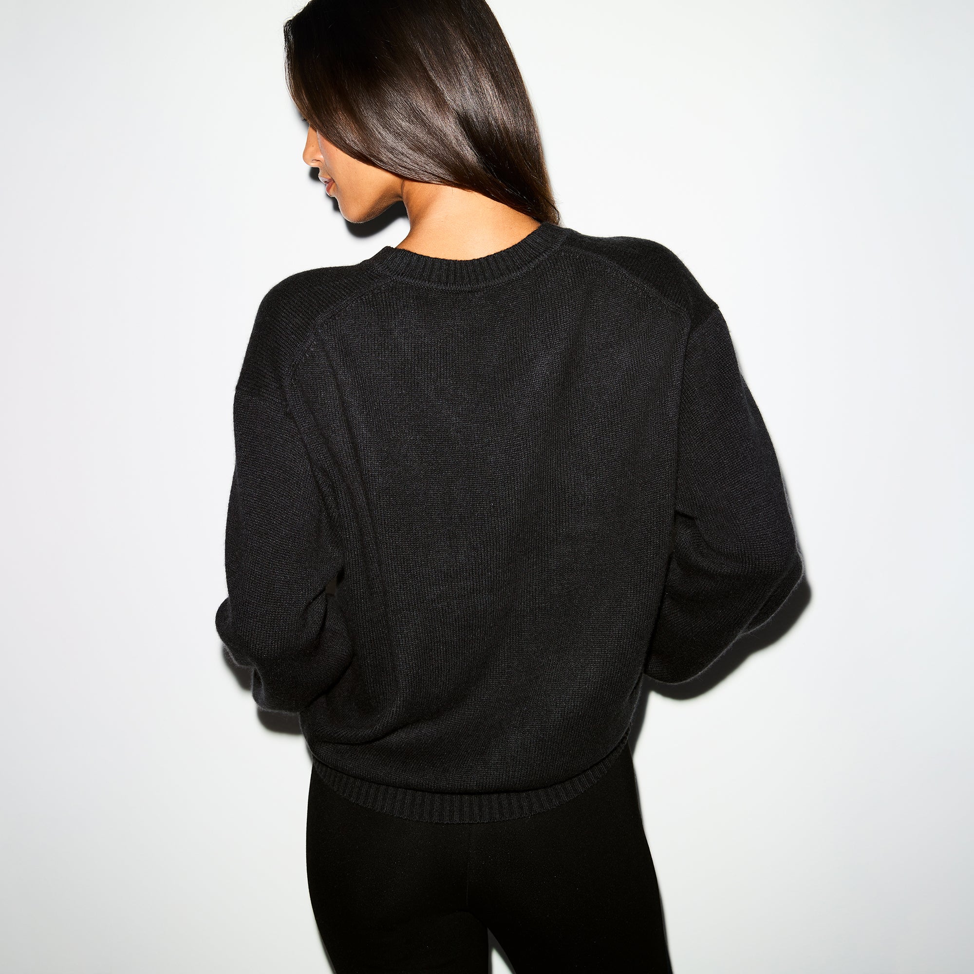 OVERSIZED V NECK SWEATER - Image 4