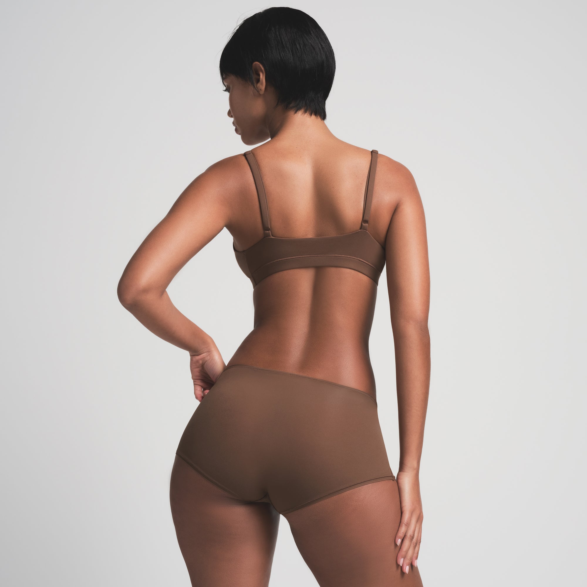 BOY SHORT - Image 3