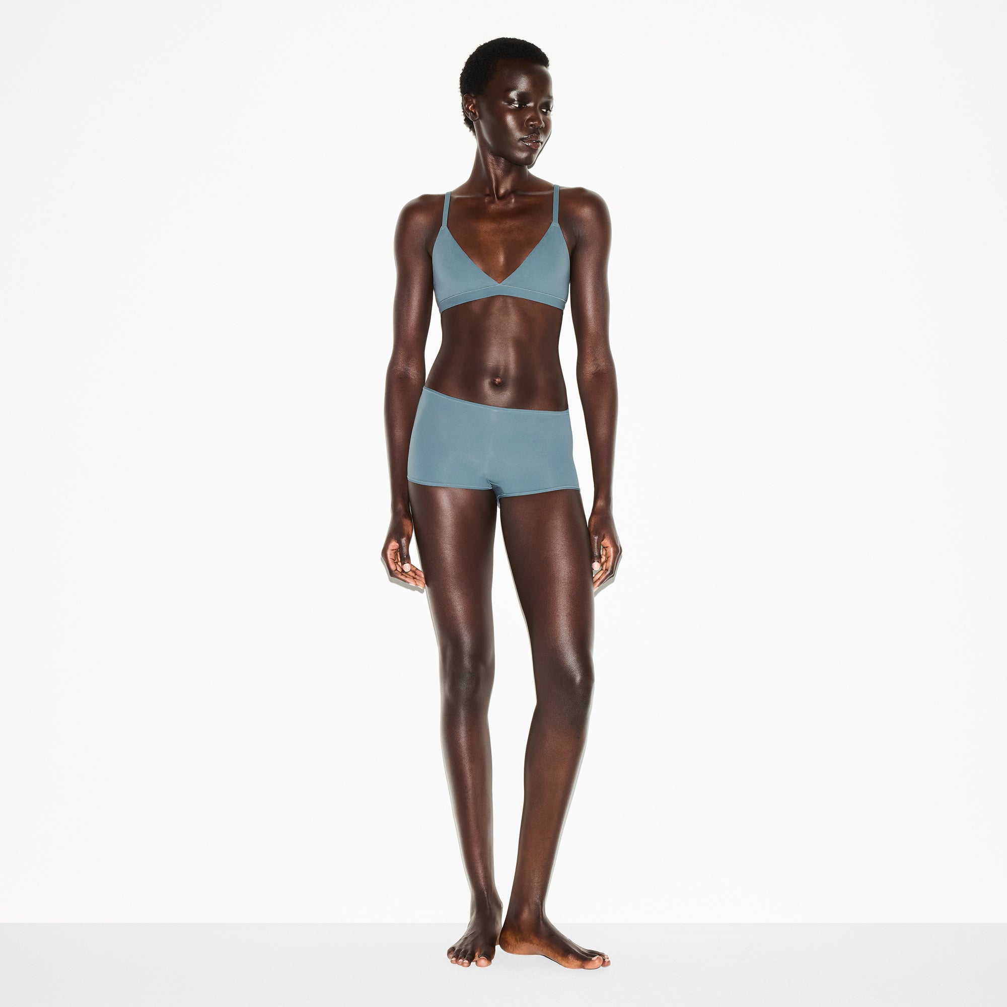 BOY SHORT - Image 2