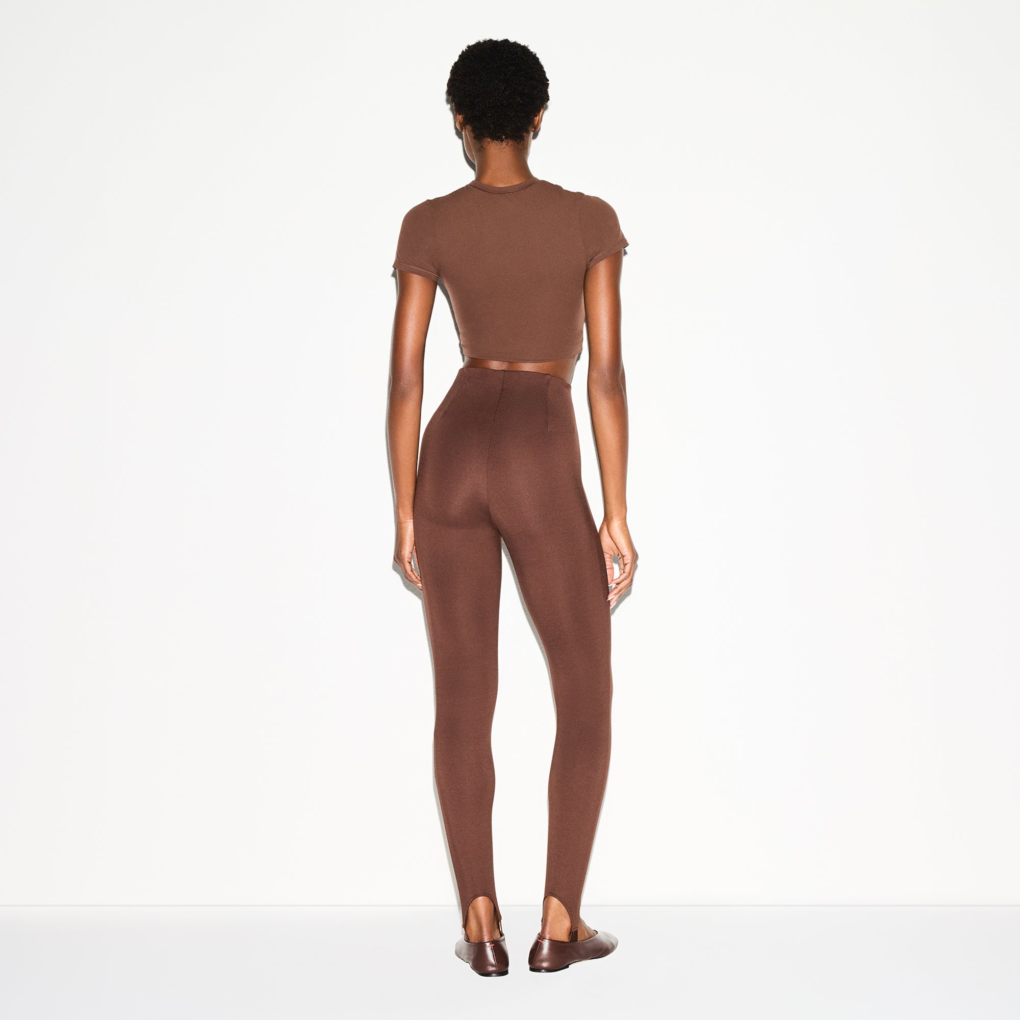 HIGH-WAISTED STIRRUP LEGGING - Image 4