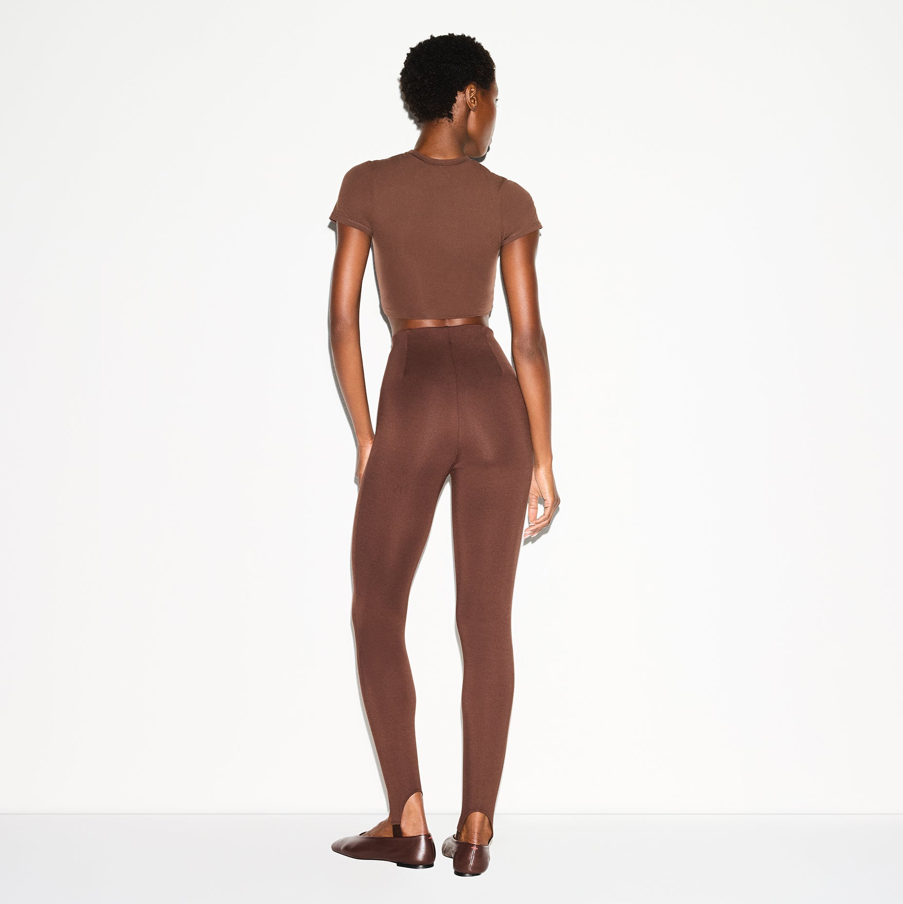 HIGH-WAISTED STIRRUP LEGGING - Image 5