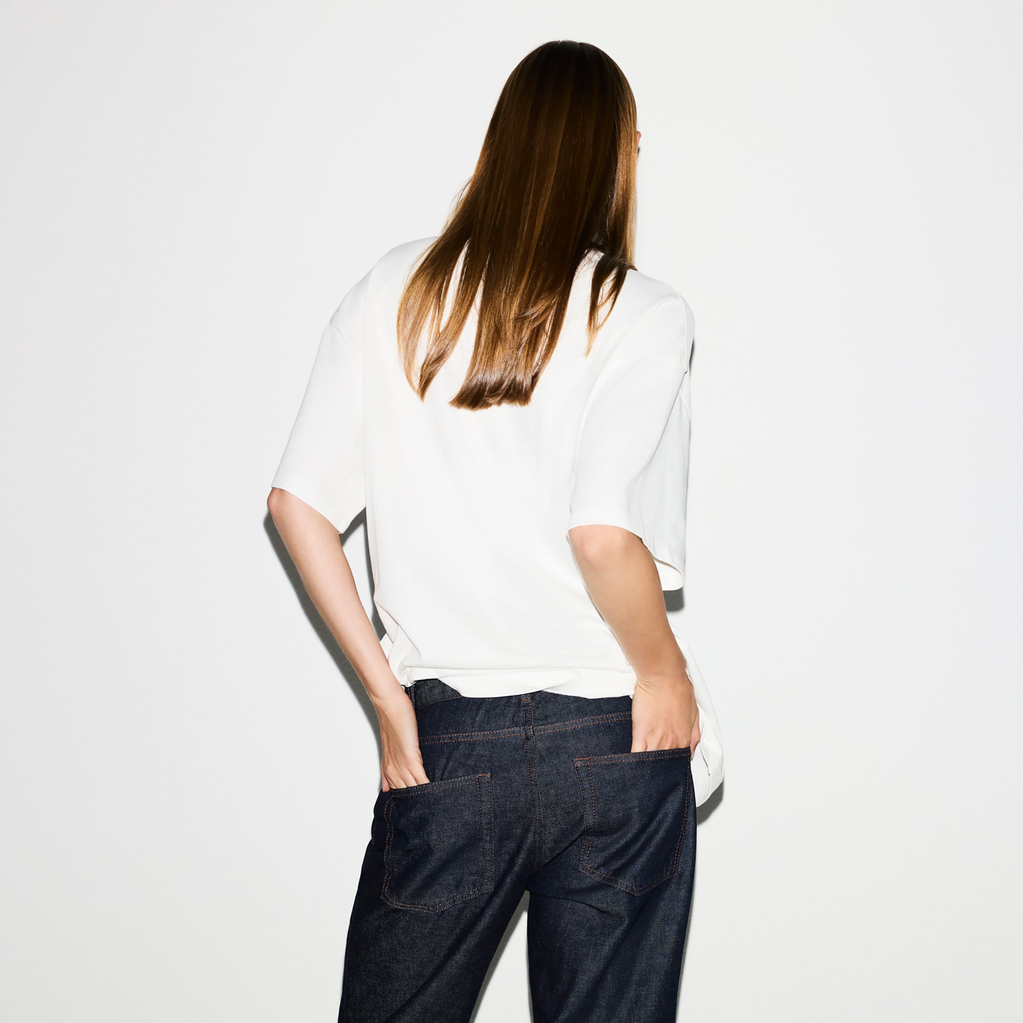 OVERSIZED T-SHIRT - Image 5