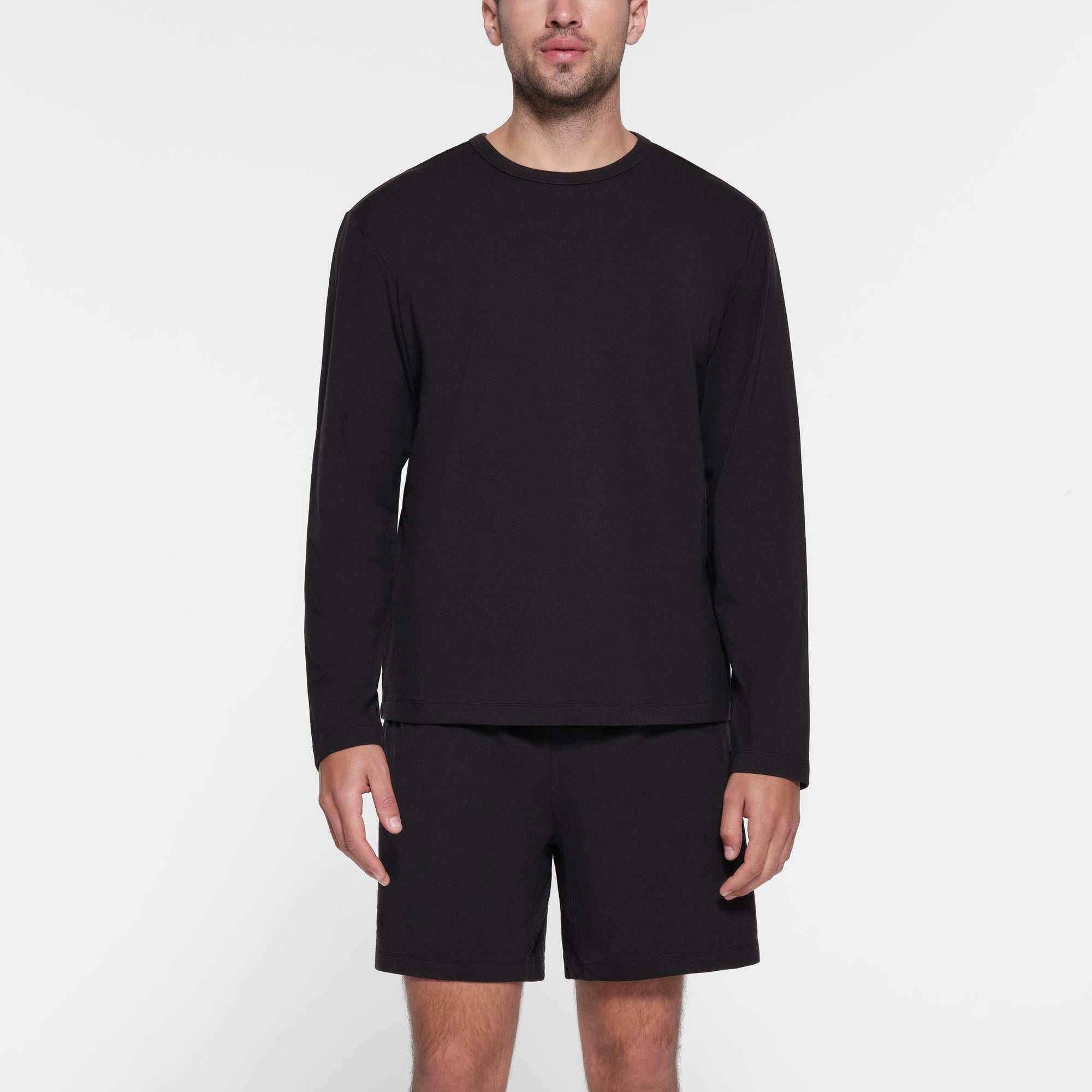 MENS RELAXED LONG SLEEVE T-SHIRT