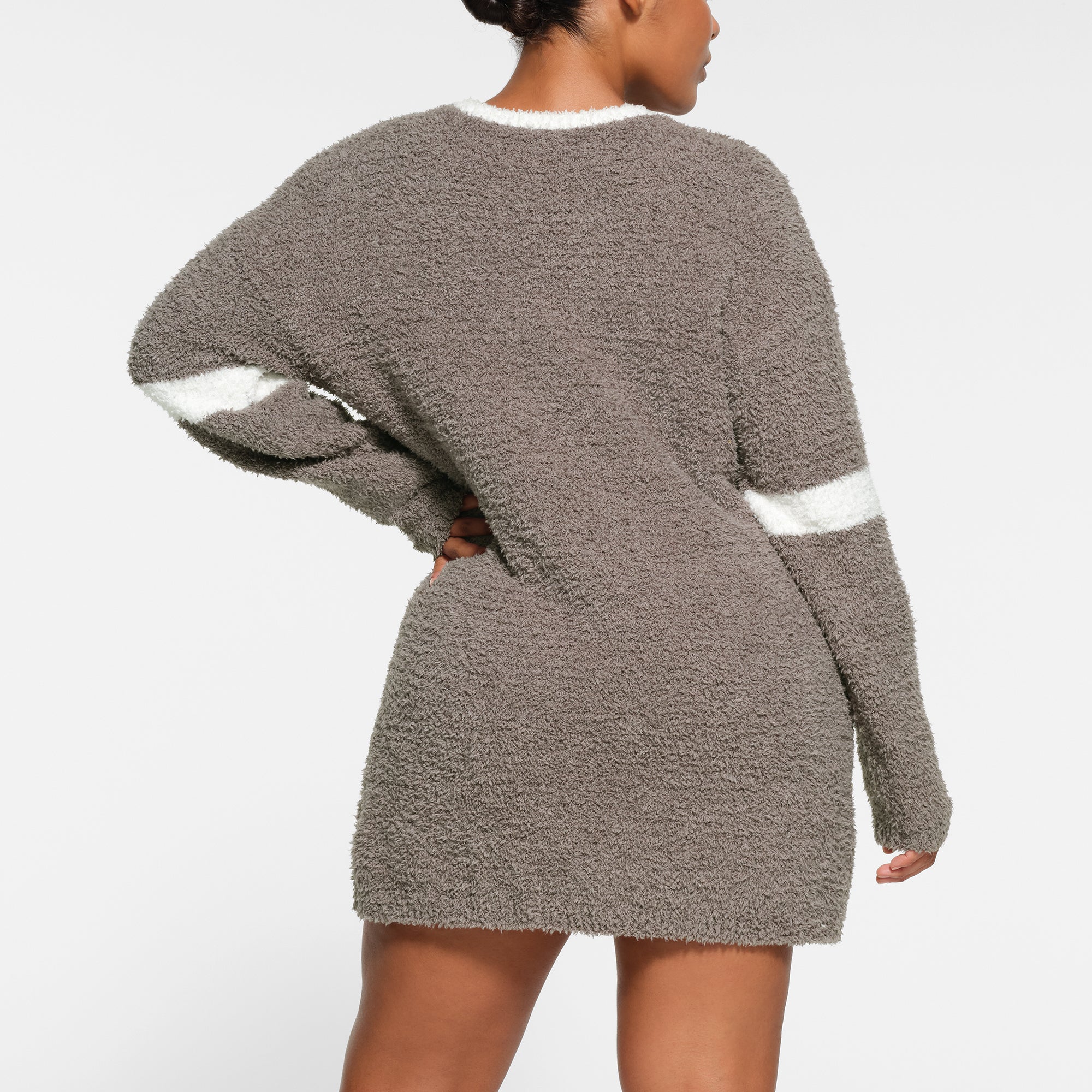 KNIT V NECK MINI DRESS - Image 3
