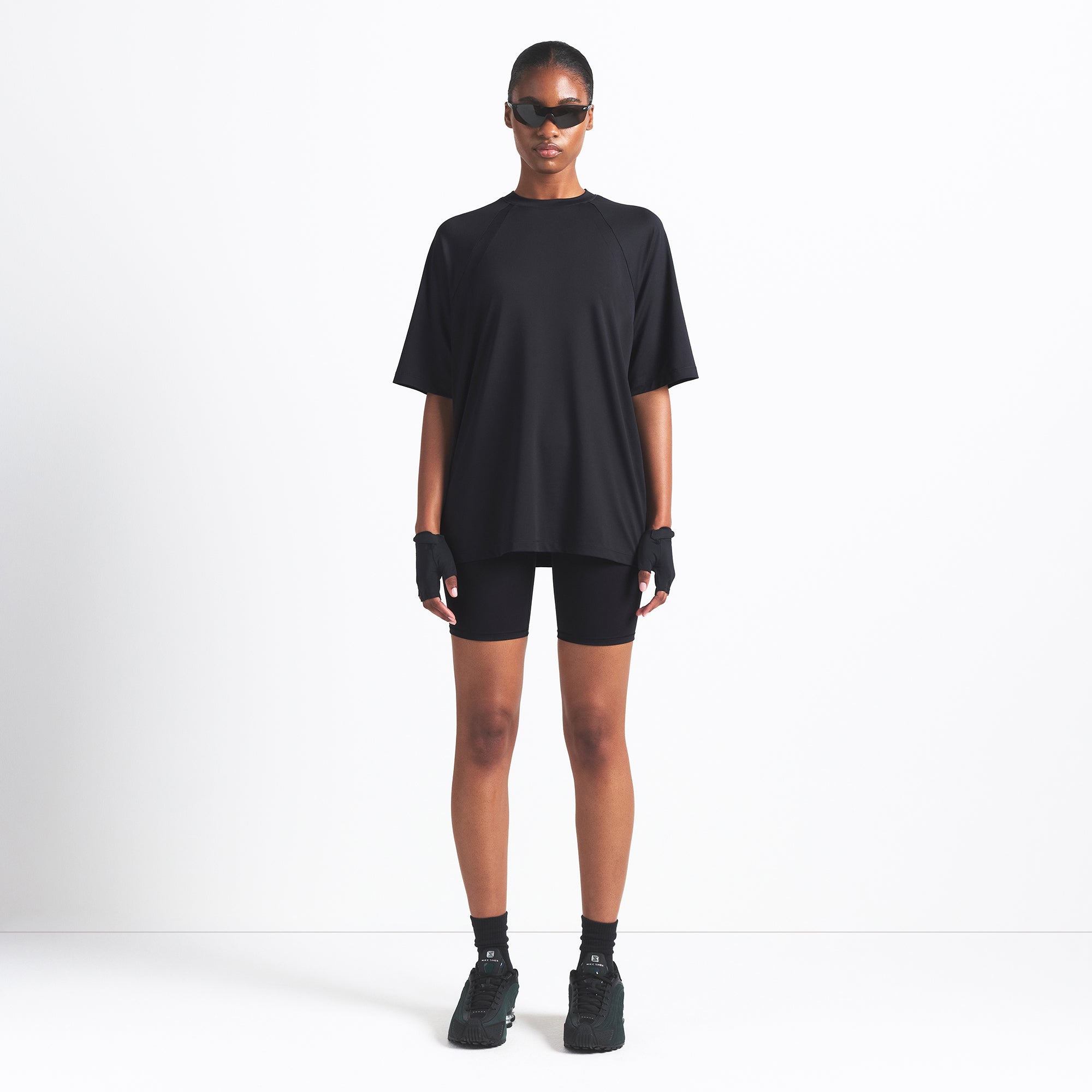 OVERSIZED TEE