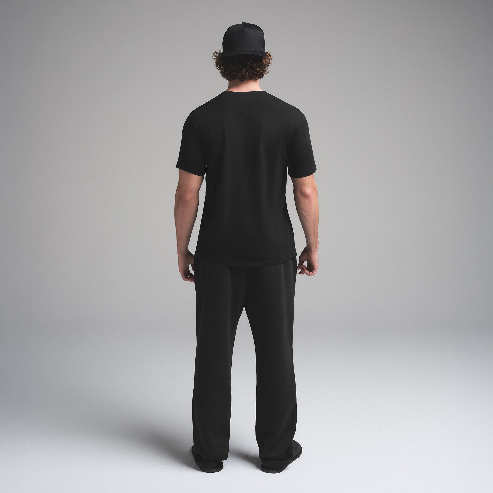 MENS CLASSIC T-SHIRT - Image 4