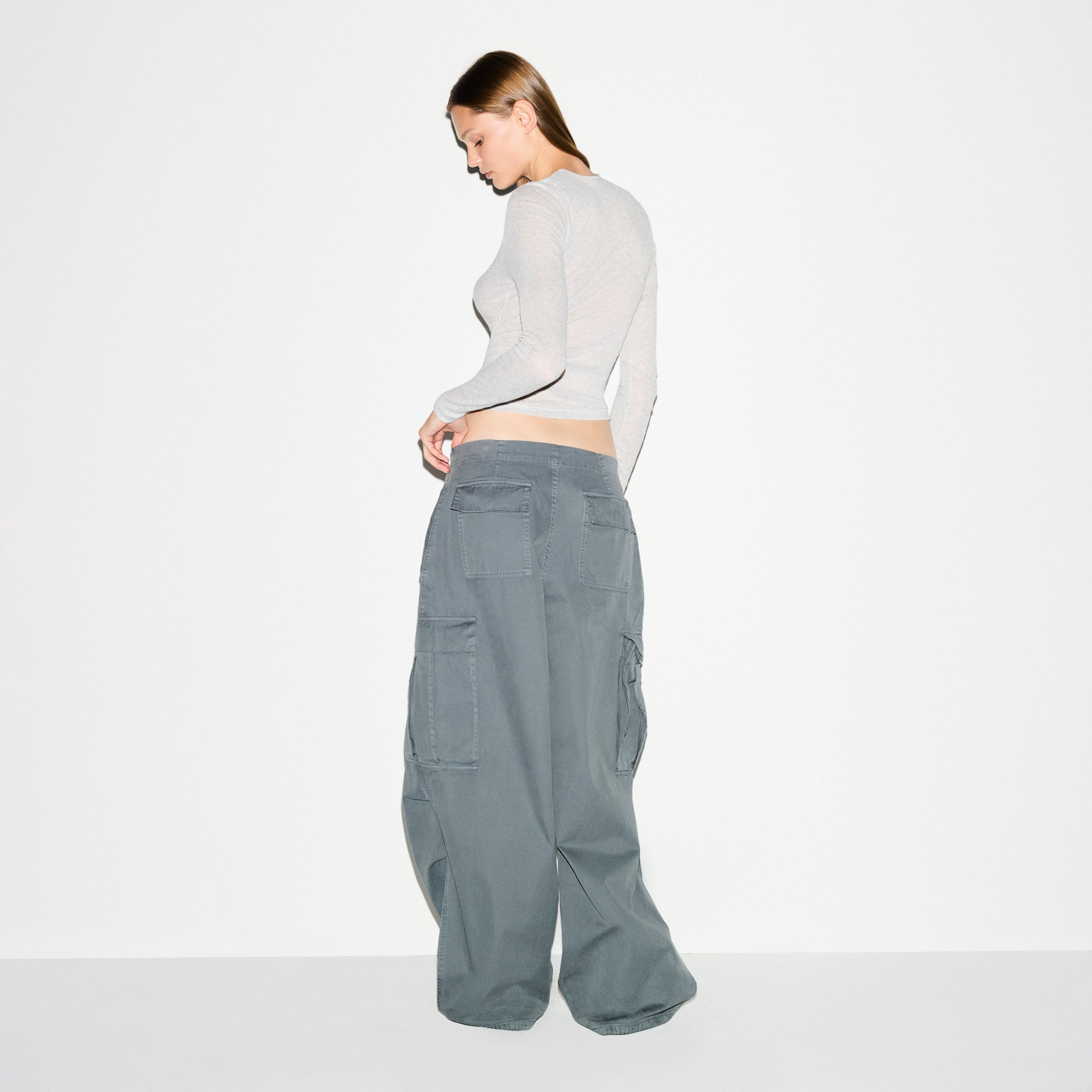 WOVEN OVERSIZED CARGO PANT - Image 3