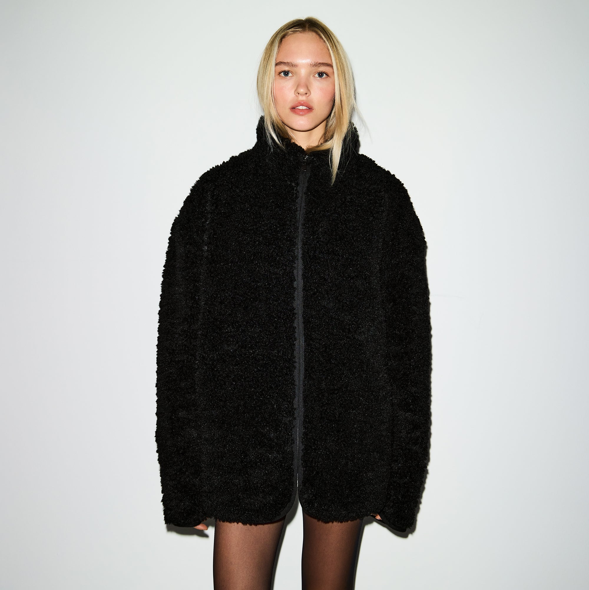 OVERSIZED MOCK NECK JACKET - Image 2