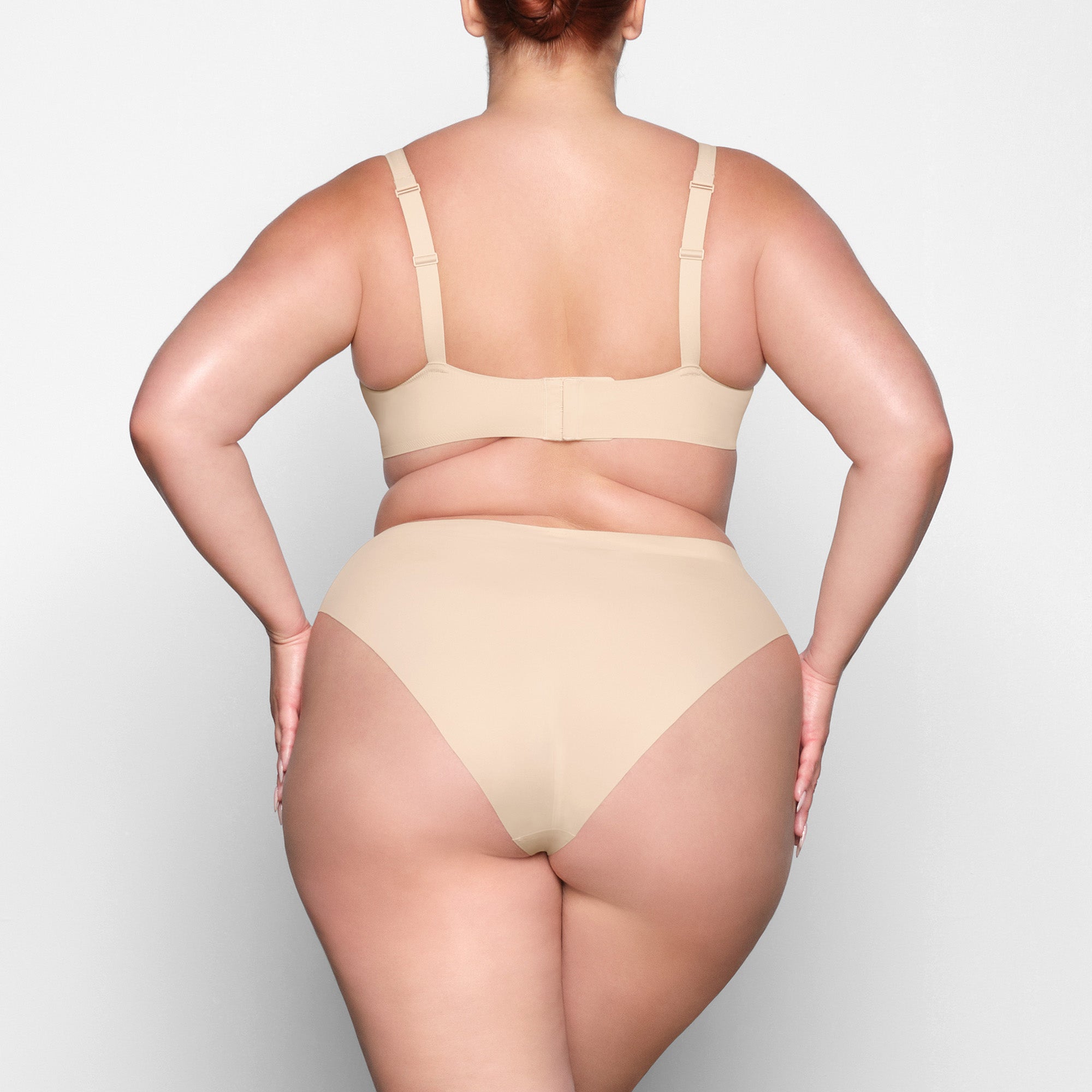 PLUNGE BRALETTE - Image 3