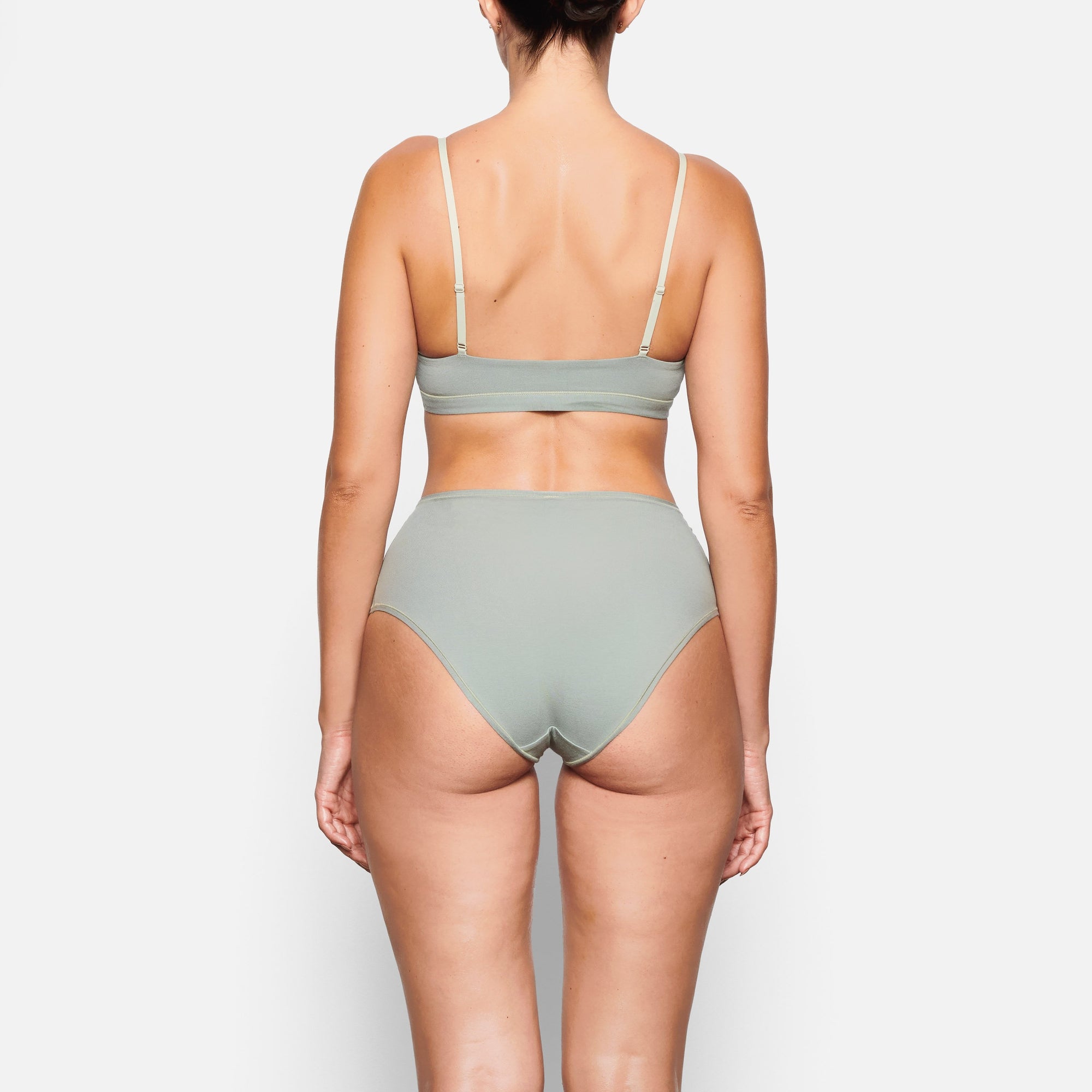 SCOOP BRALETTE - Image 3
