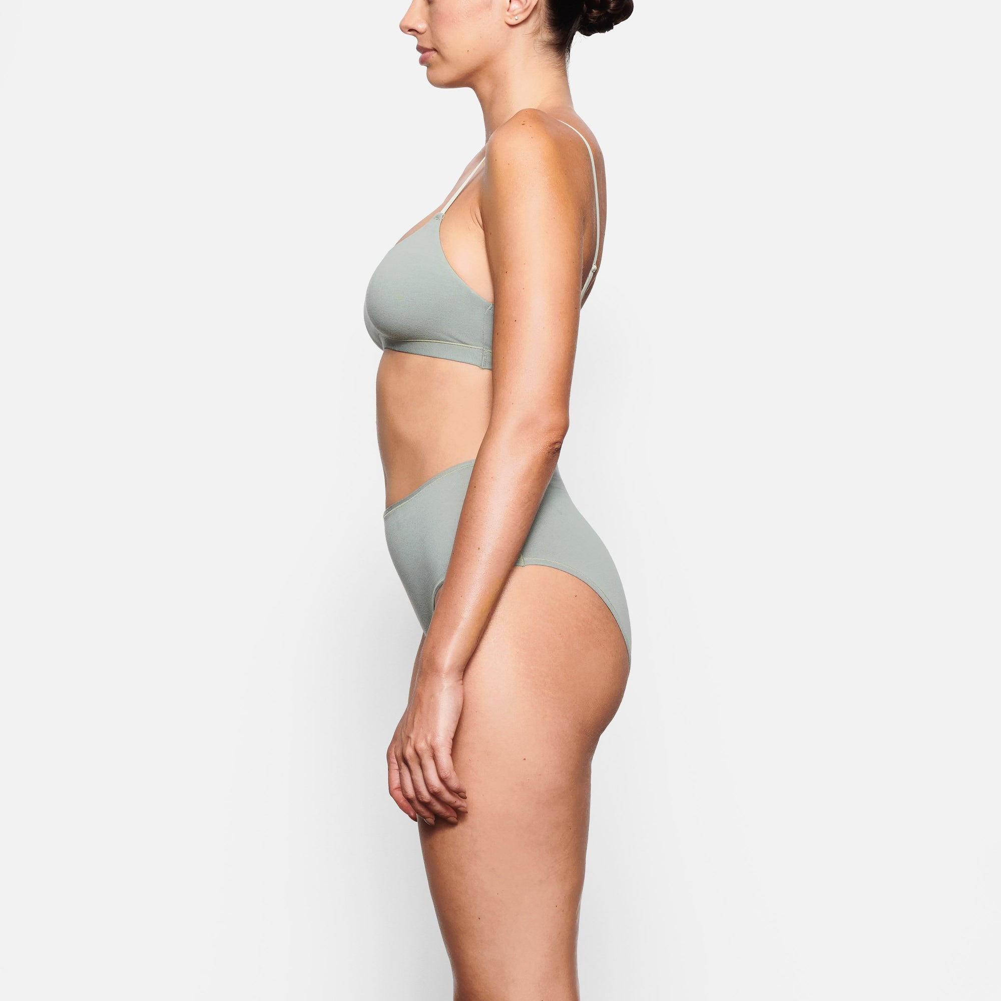 SCOOP BRALETTE - Image 2