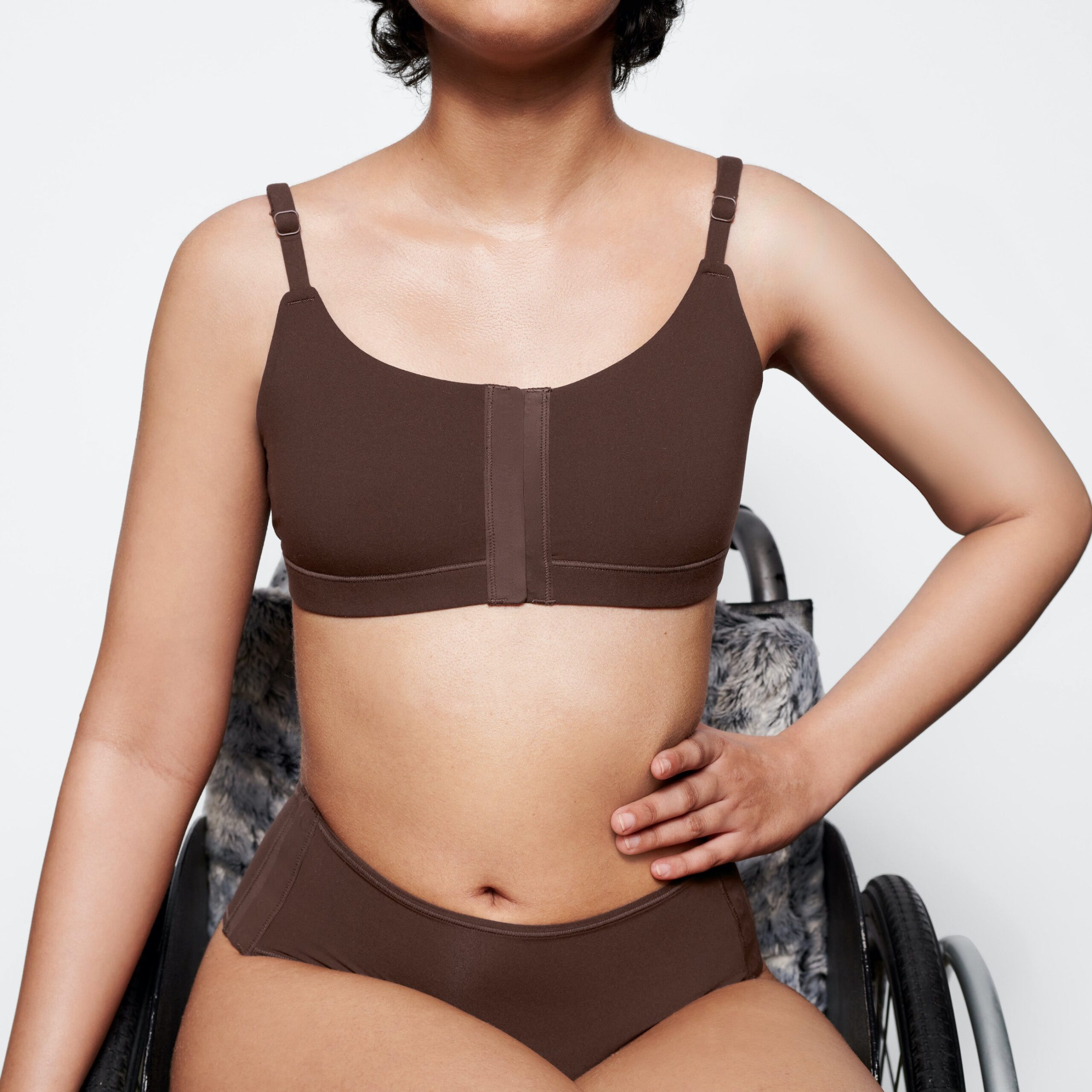 ADAPTIVE SCOOP BRALETTE - Image 4