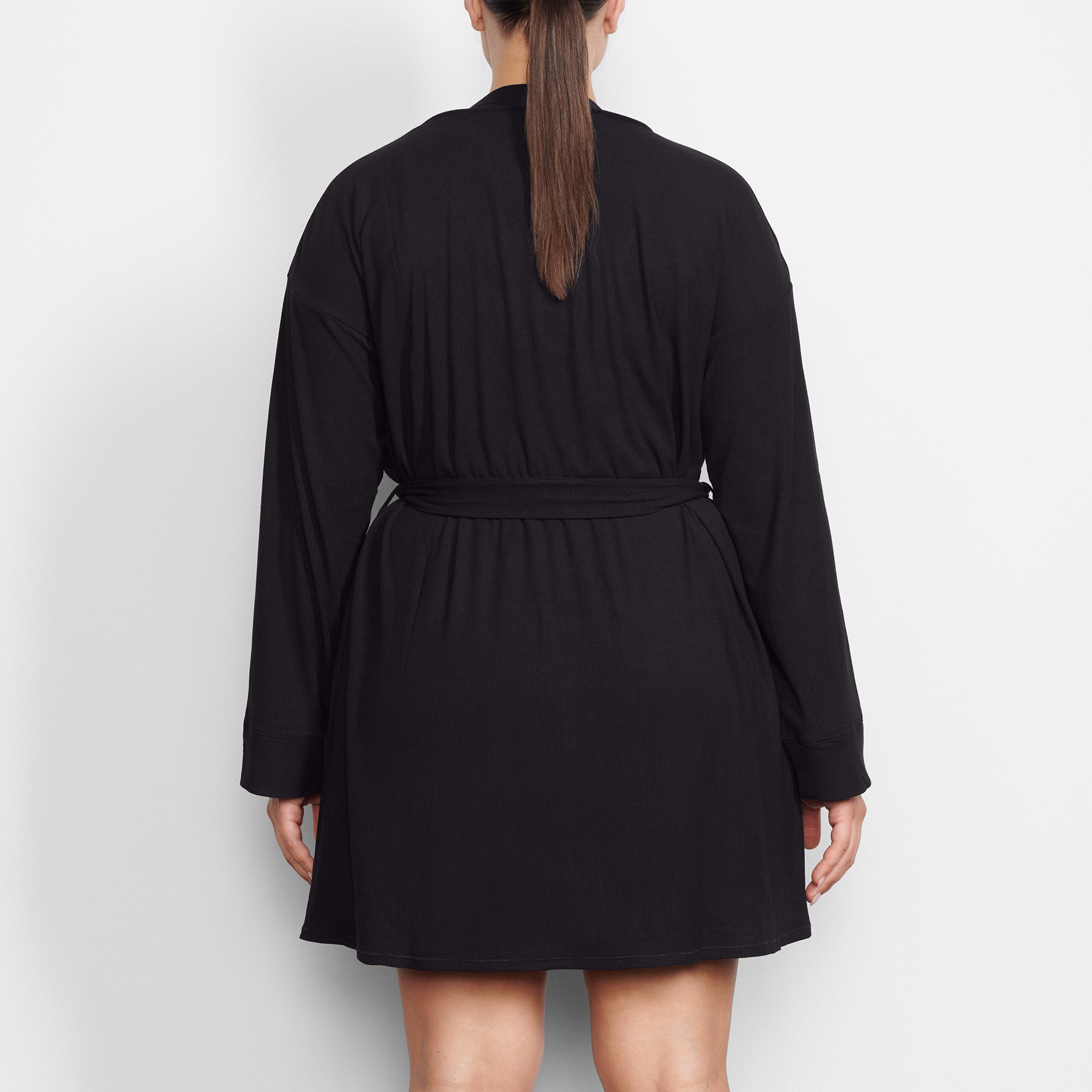 ROBE - Image 3