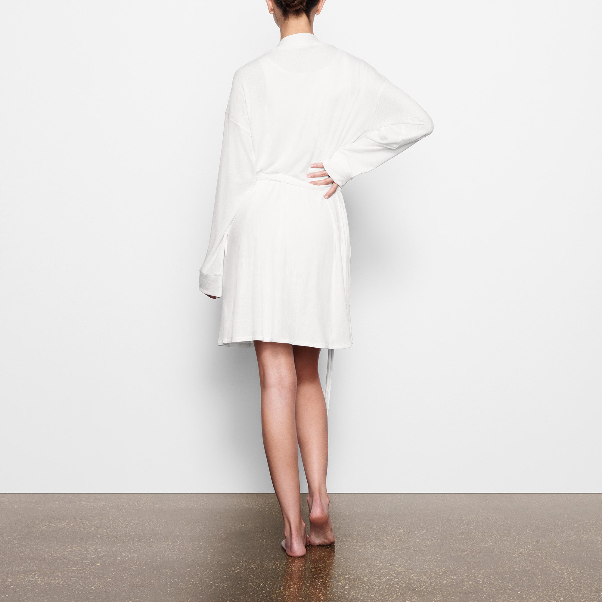 ROBE - Image 4