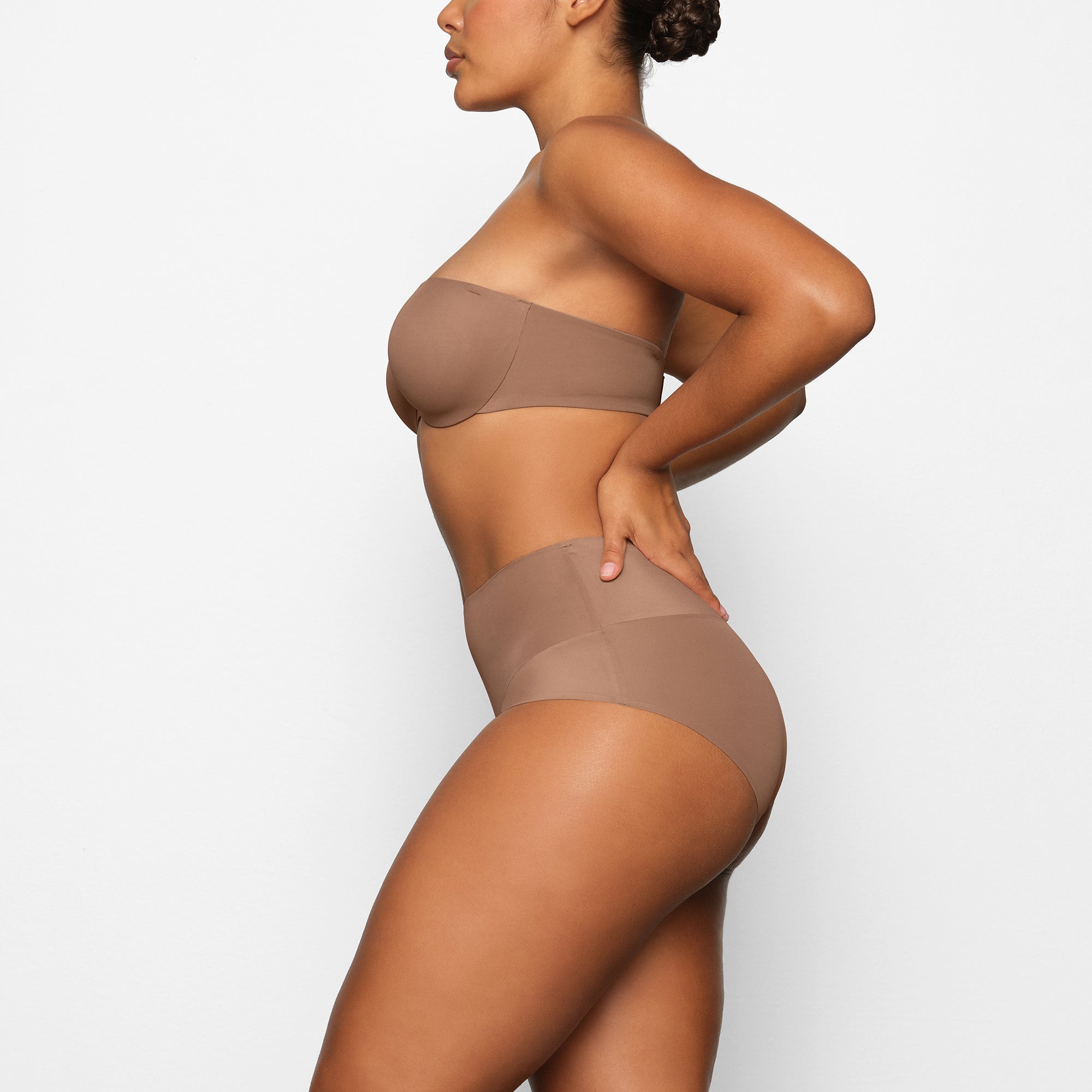 HIGH-WAISTED BRIEF - Image 2